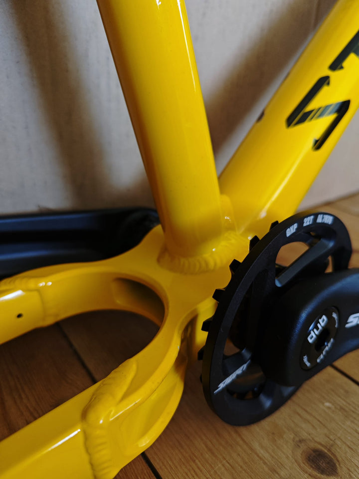 Story frame kit. Yellow 26 inch. Brand new.