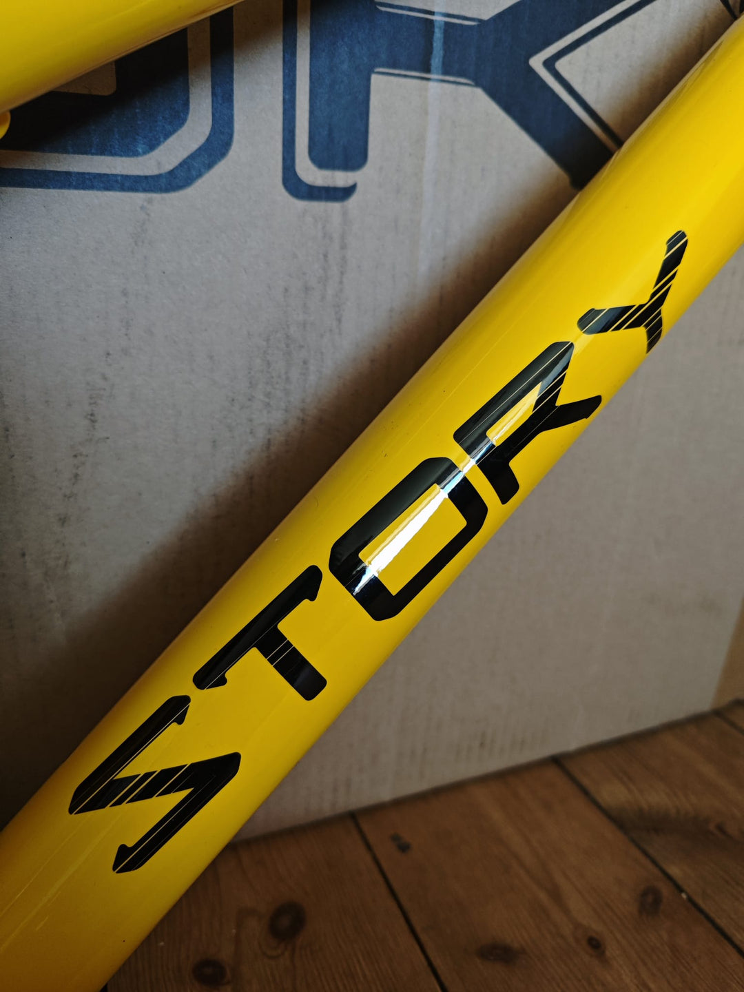 Story frame kit. Yellow 26 inch. Brand new.
