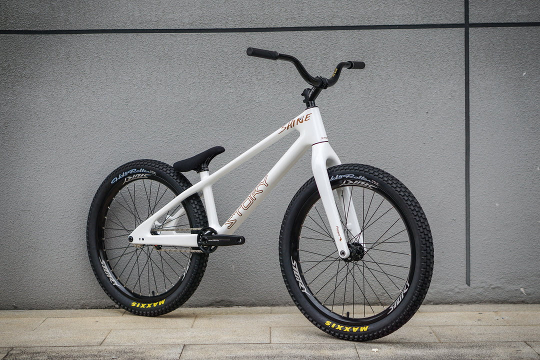 Story Shine Carbon 24. Available to order.