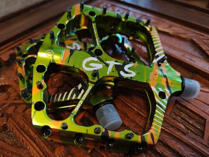 Lewis Camo LH4 & GTS camo eco pedal bundle. Last one.